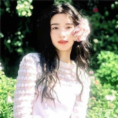 皮裘大衣女人
